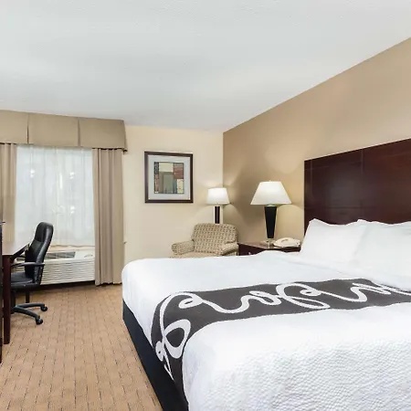 La Quinta By Wyndham Frankfort Hotel Exterior photo